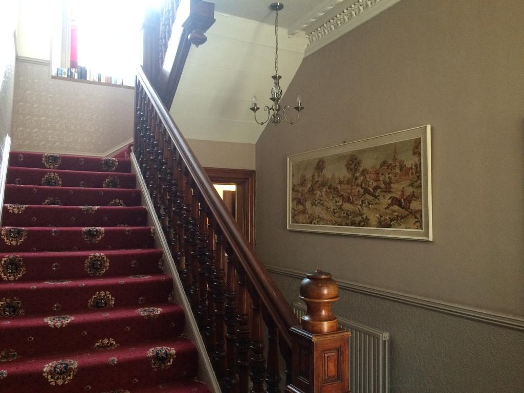 Elm Guest House Hawick Bagian luar foto