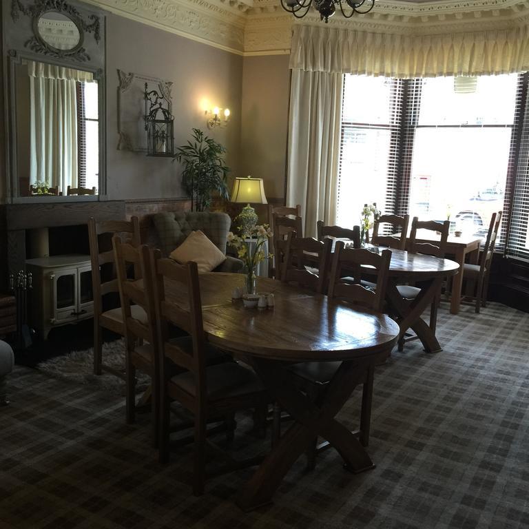 Elm Guest House Hawick Bagian luar foto