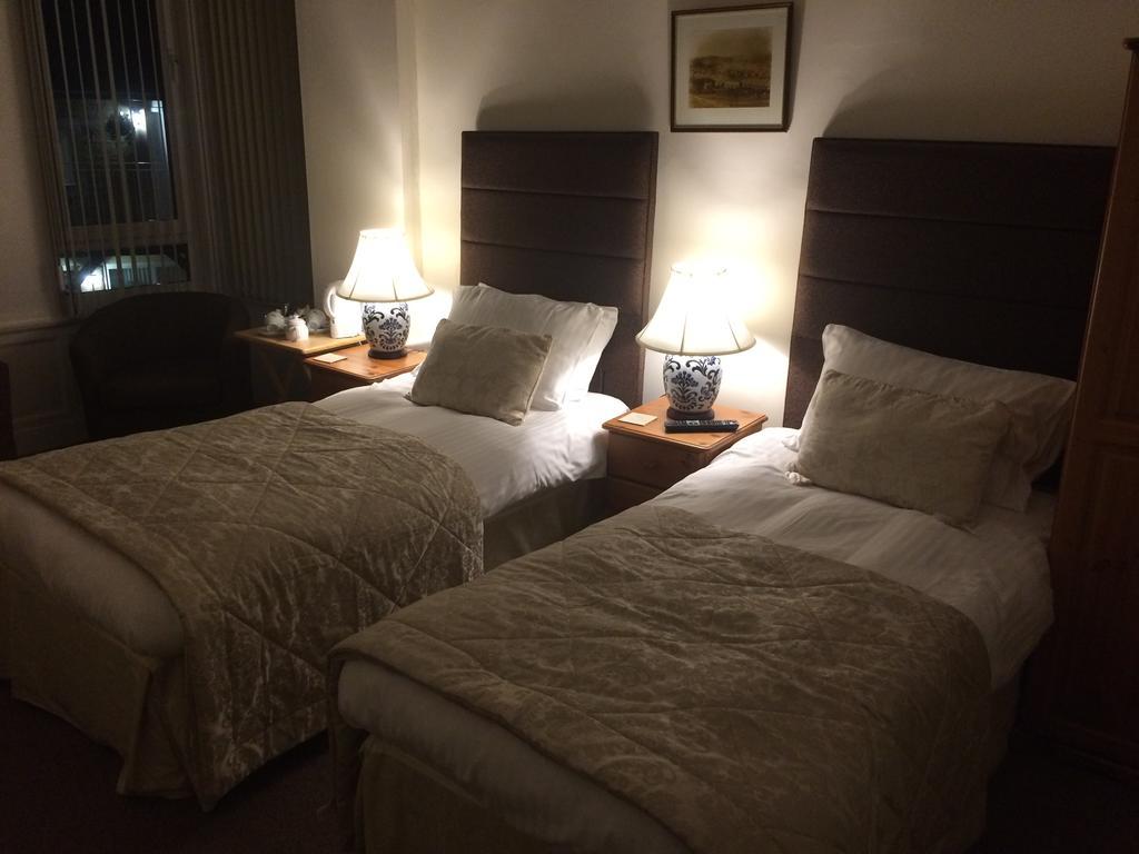 Elm Guest House Hawick Bagian luar foto