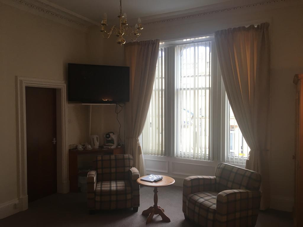 Elm Guest House Hawick Bagian luar foto