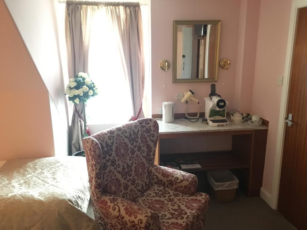 Elm Guest House Hawick Bagian luar foto