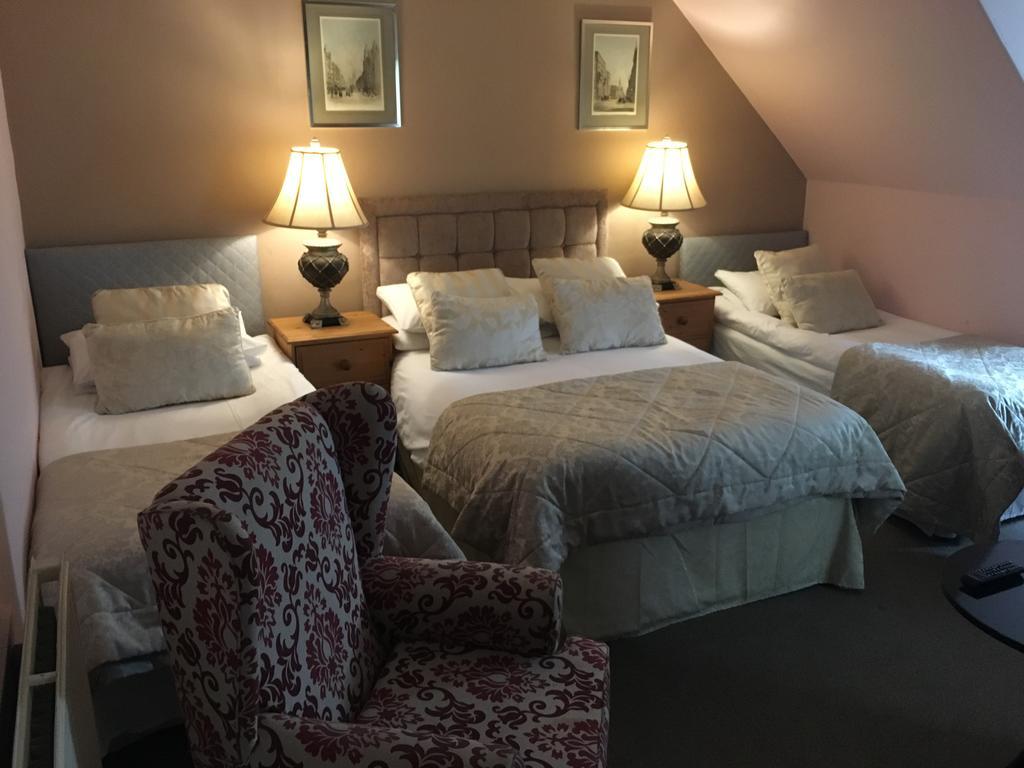 Elm Guest House Hawick Bagian luar foto